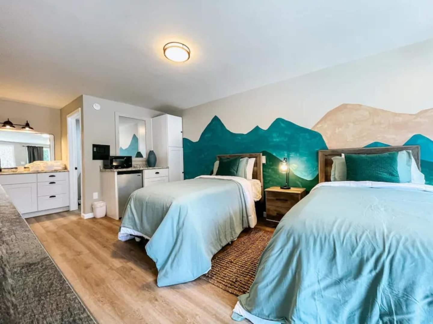 Mountain Family Twin Room Таунсенд Екстериор снимка
