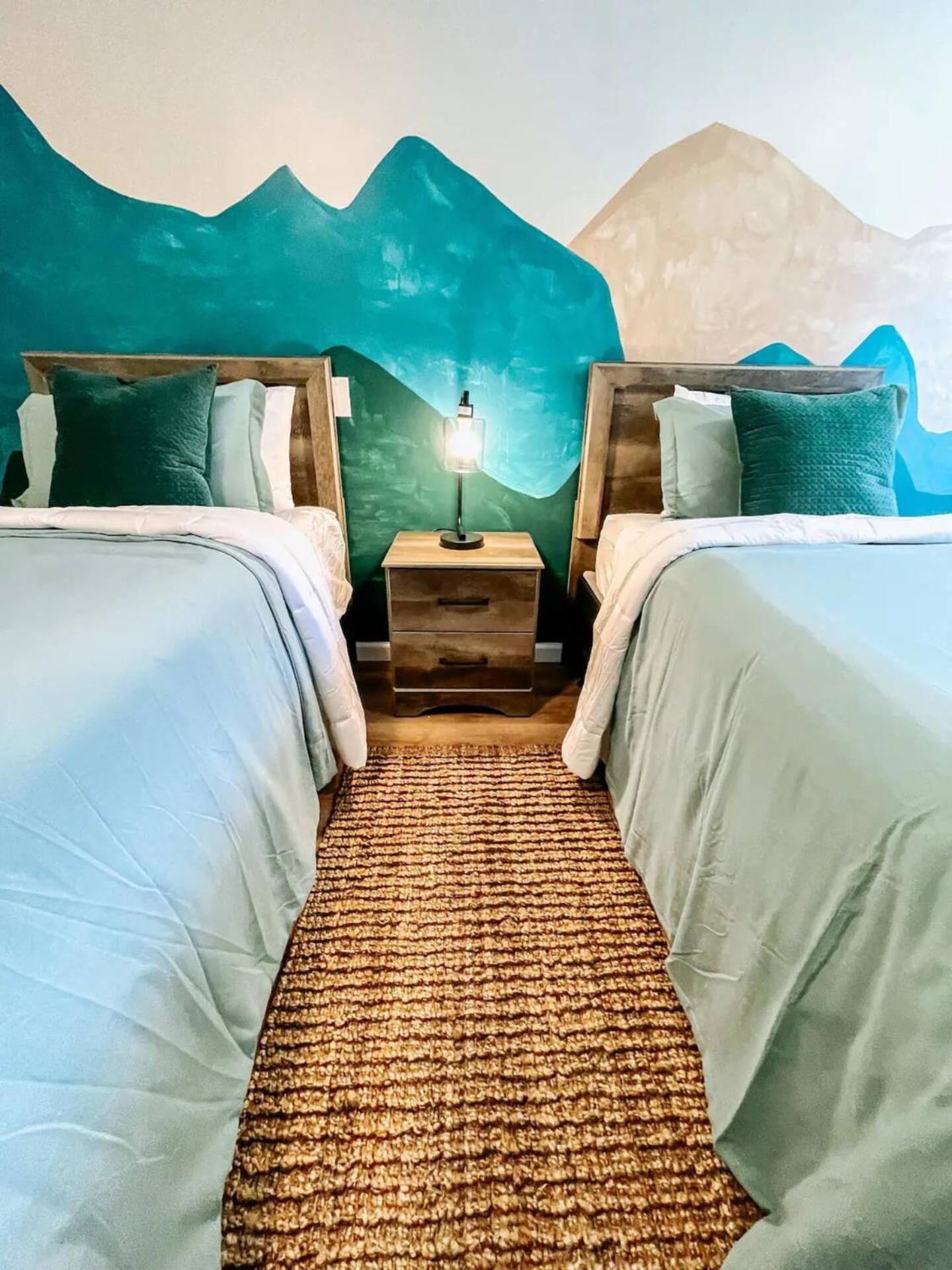 Mountain Family Twin Room Таунсенд Екстериор снимка